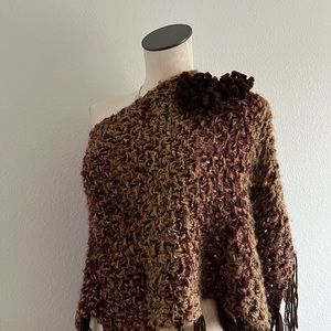 PONCHO;Super cute , hand knit, with fringe, removable rosette flowers clip